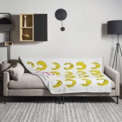 Joan Rivers | Hair | Throw Blanket -Noiré Store throw blanket 60x80 lifestyle 67367e5095f08 918051